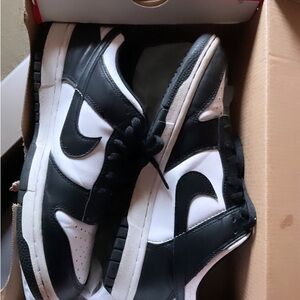 Black panda dunks nike